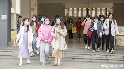 中小学教师资格证考试在我校顺利举行